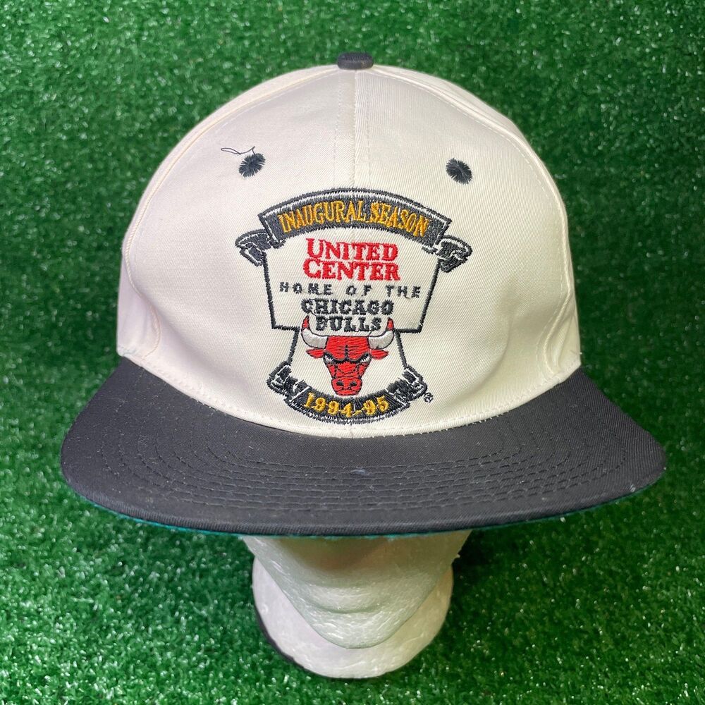Vintage Chicago 94-95 Bulls Inaugural Season Snapback Baseball Cap